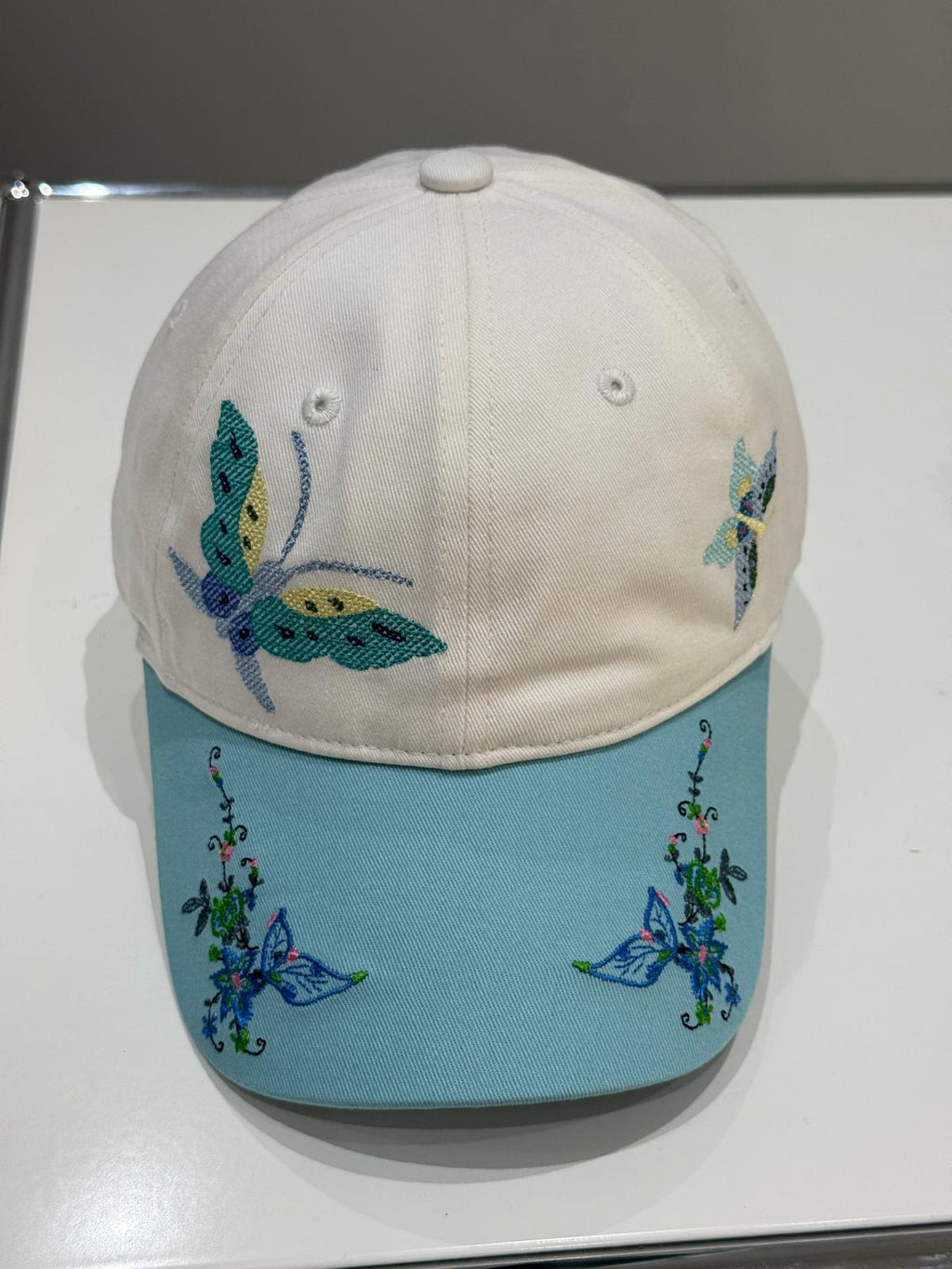 fabric qorn Floral Embroidered baseball cap